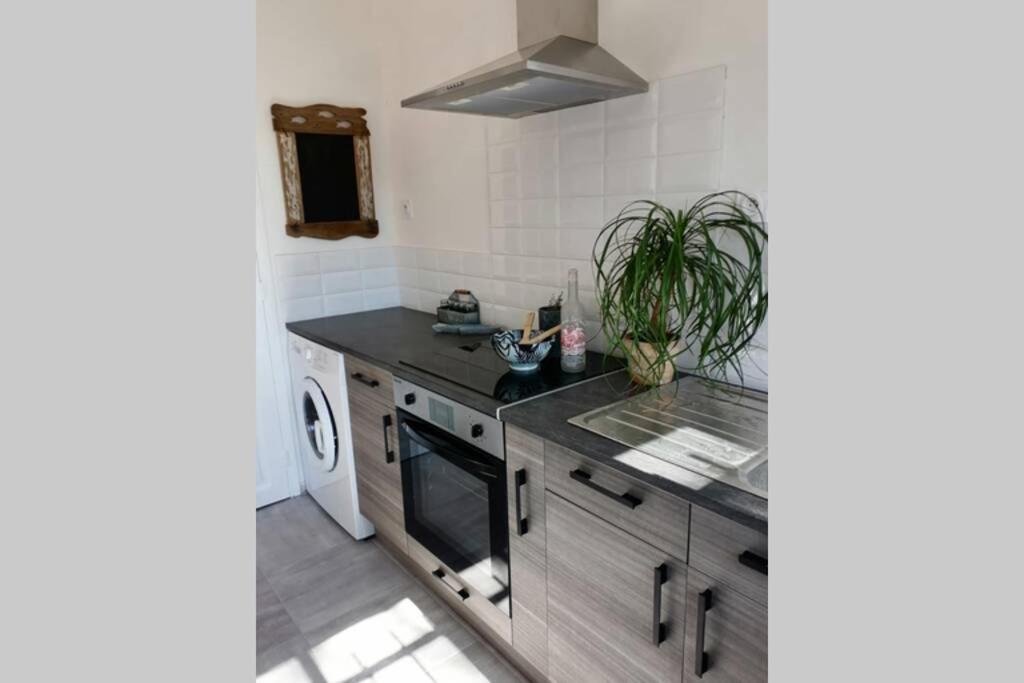 Maison 5 Personnes En Garrigue - Piscine-Spa Prive Langlade Екстериор снимка