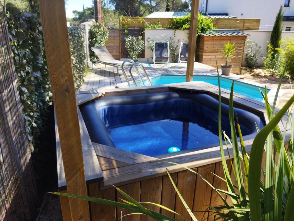 Maison 5 Personnes En Garrigue - Piscine-Spa Prive Langlade Екстериор снимка
